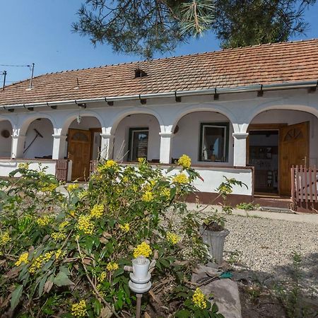 Gadoros Vendeghaz Hotel Egerszalók Buitenkant foto