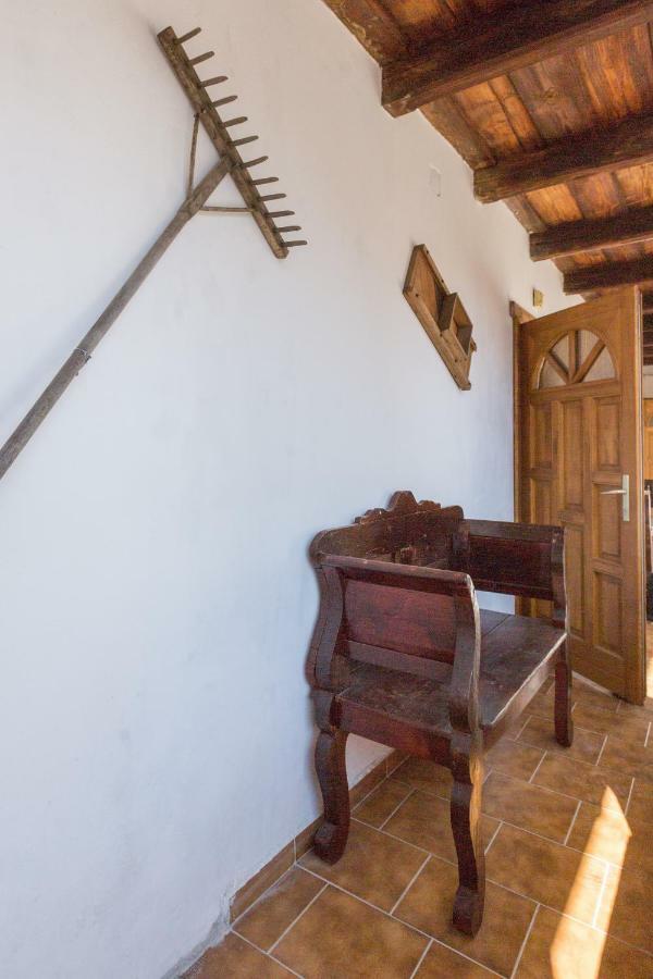 Gadoros Vendeghaz Hotel Egerszalók Buitenkant foto