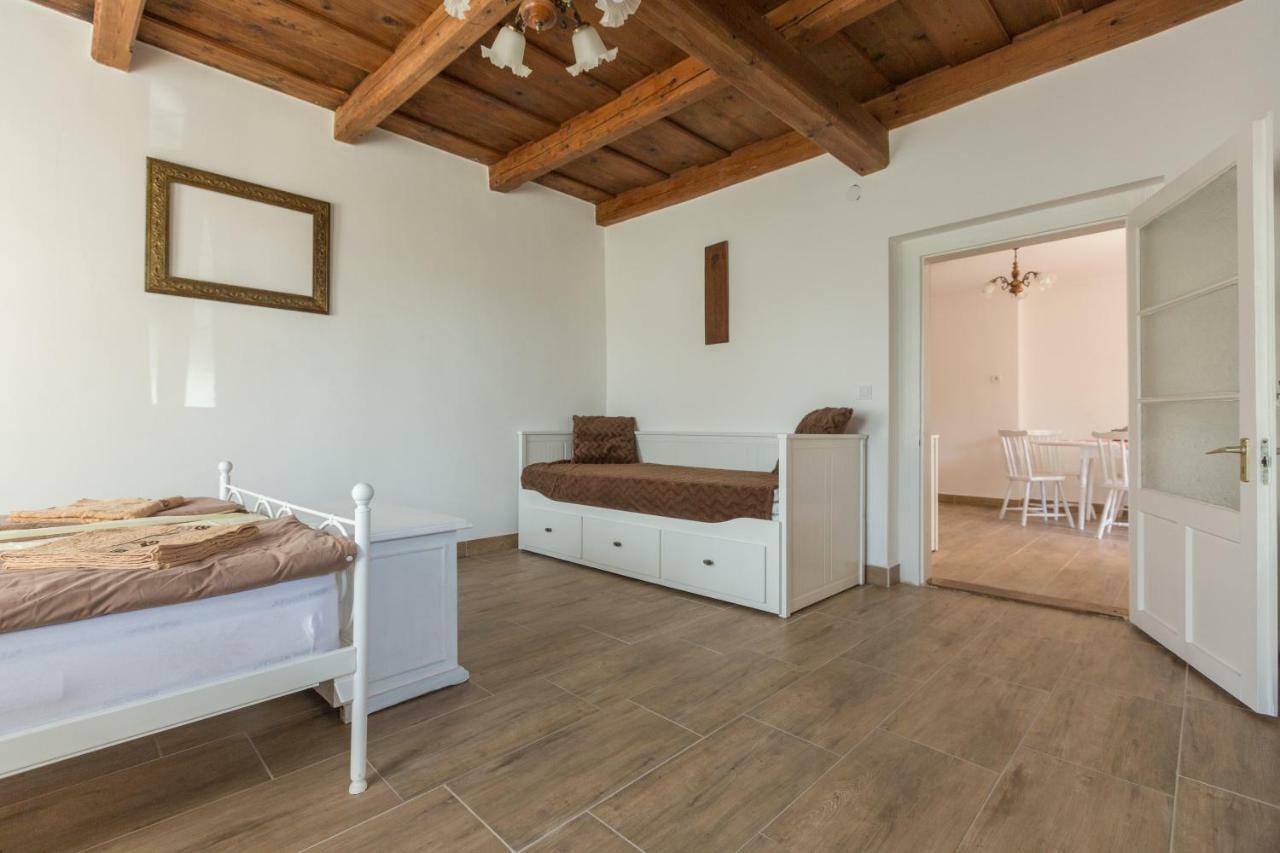 Gadoros Vendeghaz Hotel Egerszalók Buitenkant foto